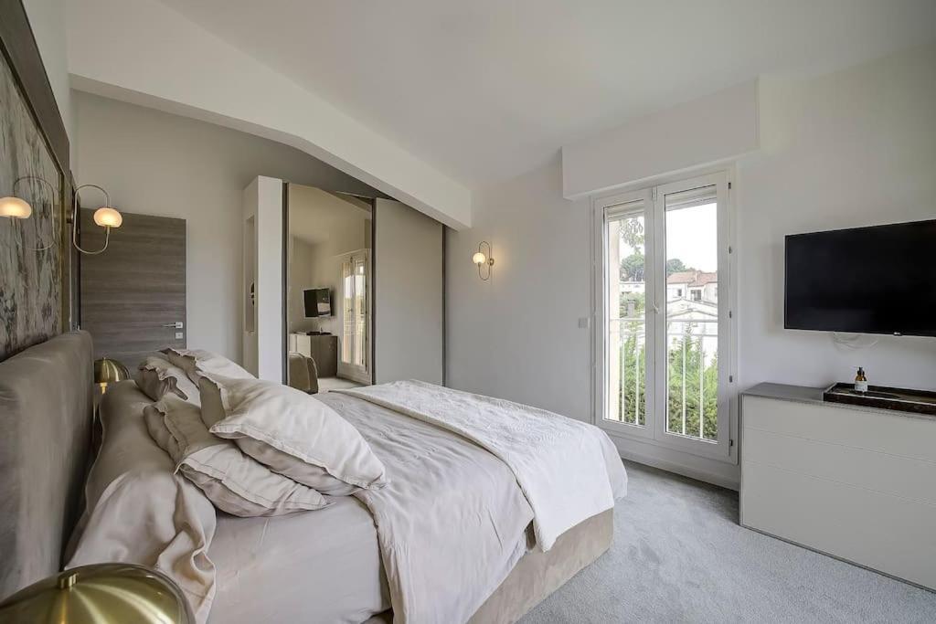 Villa Julia First วาลูริส ภายนอก รูปภาพ