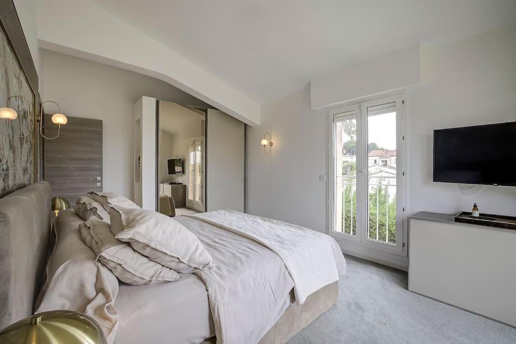 Villa Julia First วาลูริส ภายนอก รูปภาพ