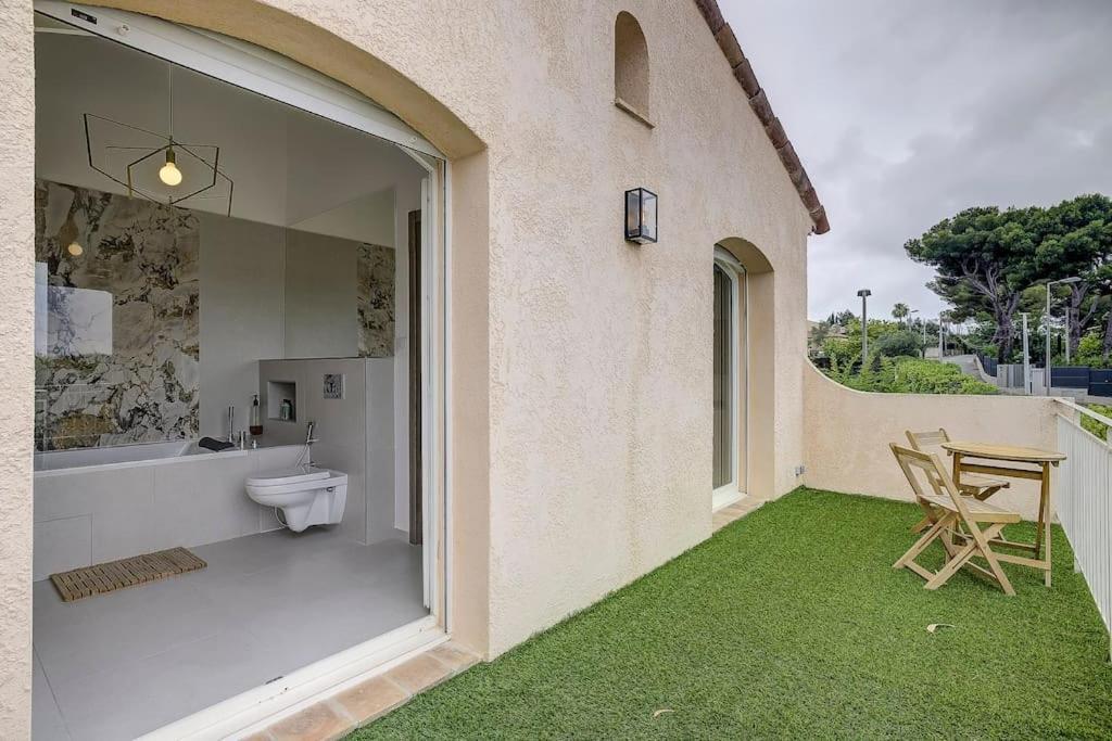 Villa Julia First วาลูริส ภายนอก รูปภาพ
